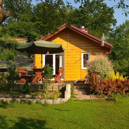 Domek W Bieszczadzkim Sadzie Bobrka Buitenkant foto